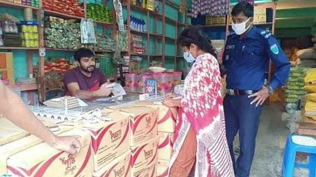 মাধবপুরে সরকারি নির্দেশনা অমান্য করায় জরিমানা