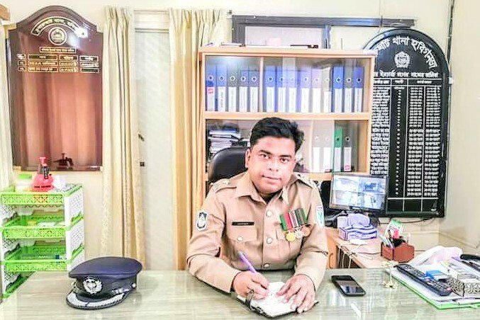 মুজিব বর্ষ সম্মাননায় মনোনীত হলেন চুনারুঘাট থানার ওসি
