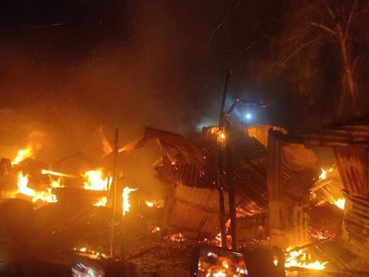 মাধবপুর কাশিমনগর বাজারে ভয়াবহ আগুন, ১০ টি দোকান পুড়ে ছাই