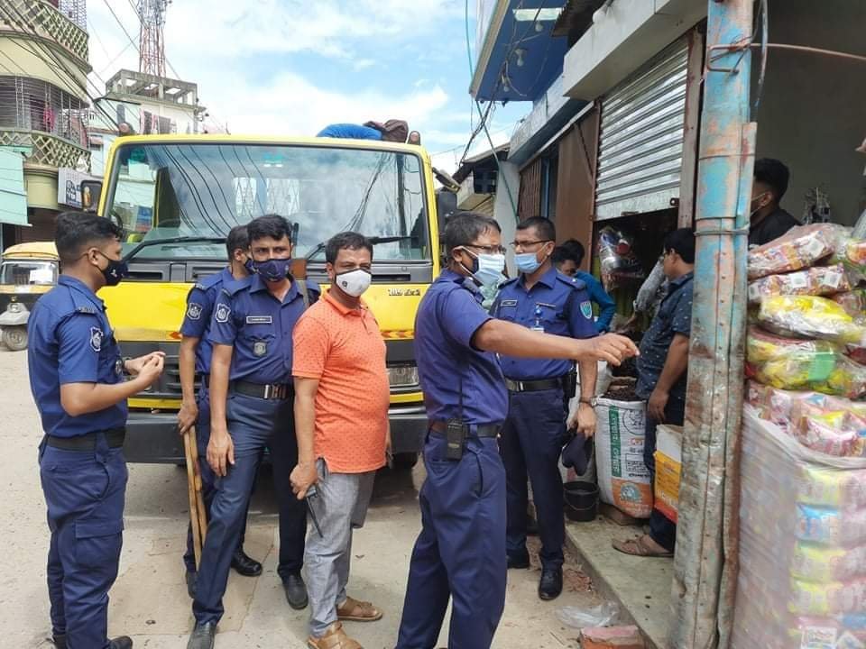 সদর থানার অফিসার ইনচার্জ মাসুক আলীর নেতৃত্বে উচ্ছেদ অভিযান