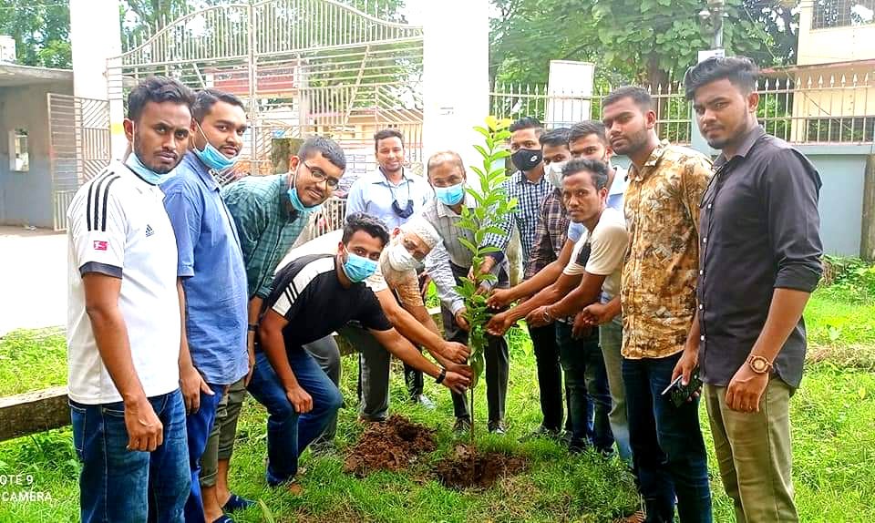 হবিগঞ্জ ছাত্র সমন্বয় ফোরাম  , বৃন্দাবন কলেজ  শাখার উদ্যোগে বৃক্ষরোপন কর্মসূচি অনুষ্ঠিত