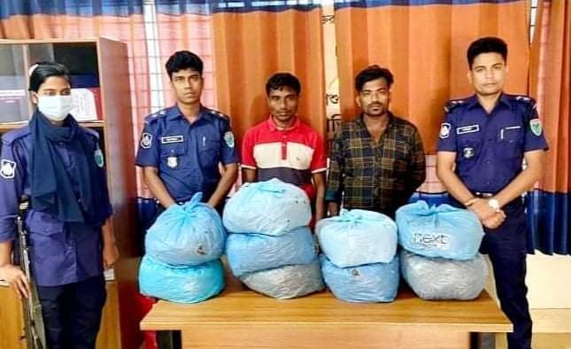 মাধবপুরে গাজা পাচারকালে আটক ২