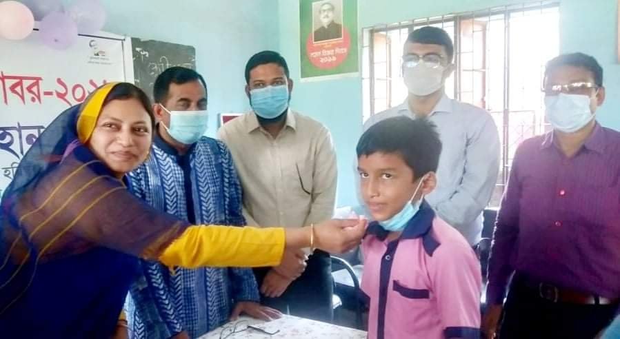 হবিগঞ্জে জাতীয় কৃমি নাশক ট্যাবলেট খাওয়ানো সপ্তাহের উদ্ধোধন