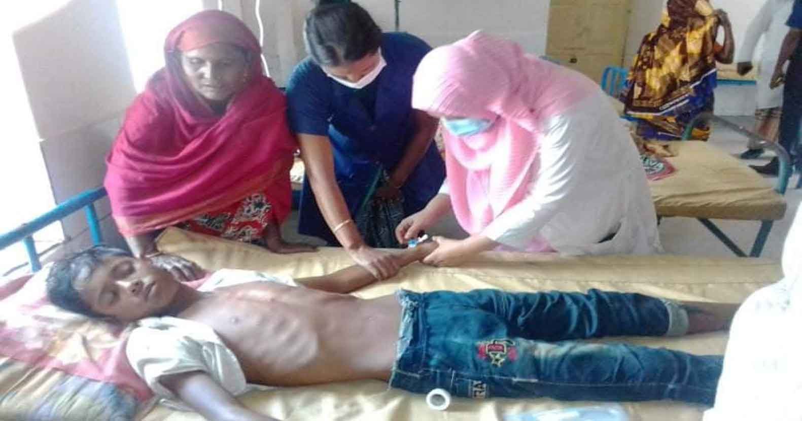নির্বাচনের জেরে ৫ম শ্রেণীর ছাত্রকে দপ্তরির মারধোর, দপ্তরি আটক